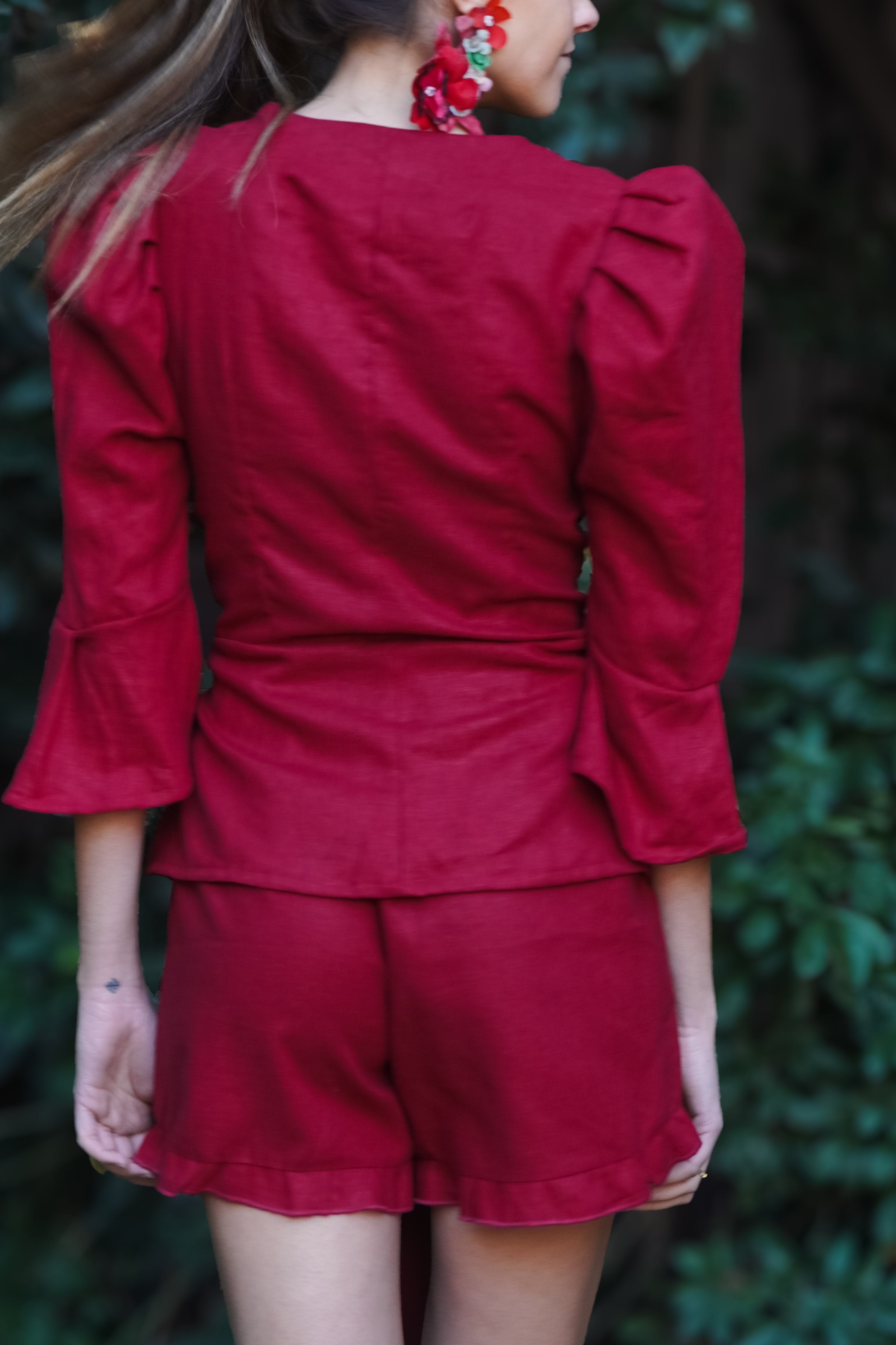 Short Laurel Burdeo